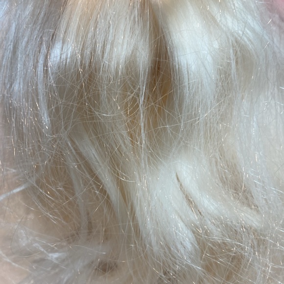 Vintage Barbie Doll Head to practice hairstyles - Picture 3 of 3